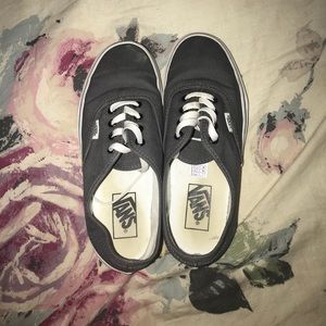 women’s gray vans